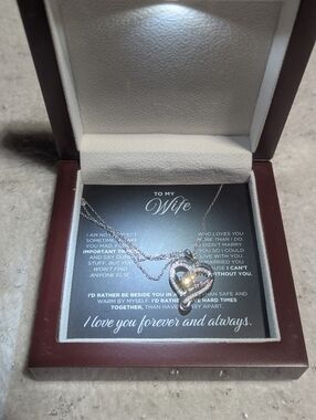To My Wife Heart Necklace CZ Pendant w Message Card LED Gift Box